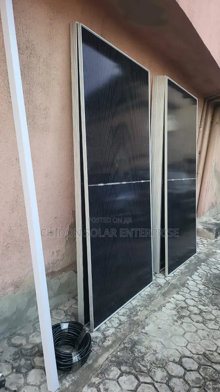 665w Jinko Bifacial Solar Panel – 16 Busbar
