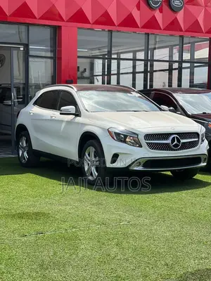 Mercedes-Benz GLA 250 2016 White