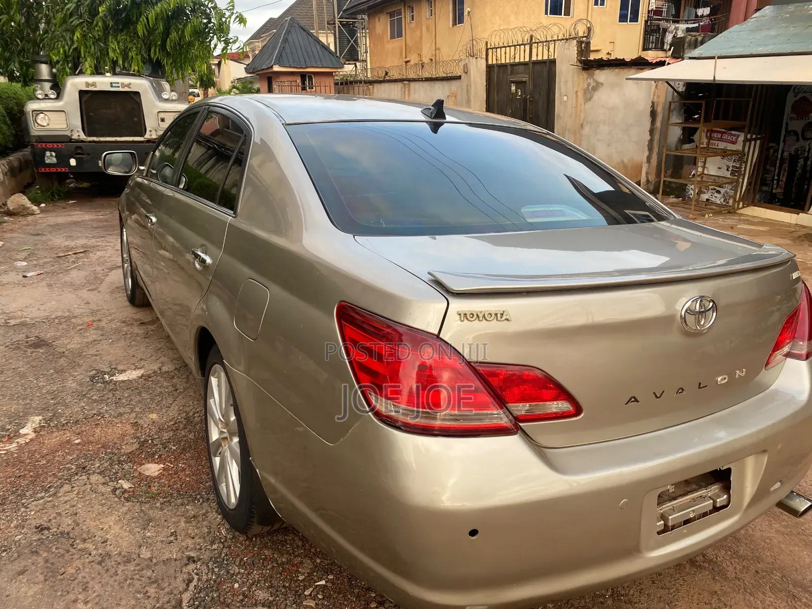 Toyota Avalon 2008 Gold
