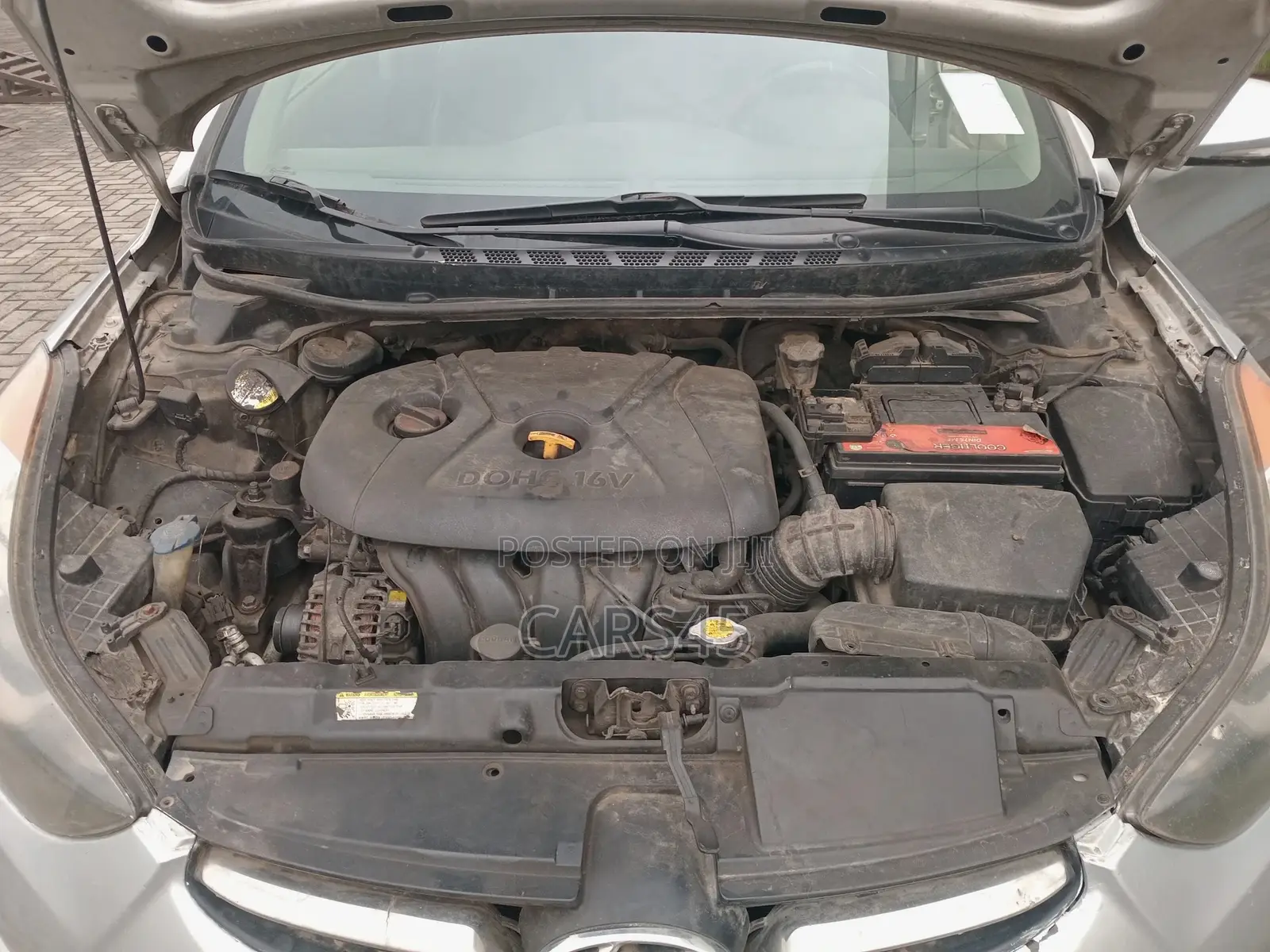 Hyundai Elantra 2011 Silver