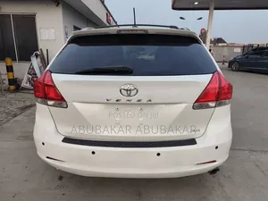 Toyota Venza AWD 2010 White