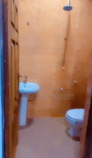1bdrm Room & Parlour in Victor Villa, Abijo for rent