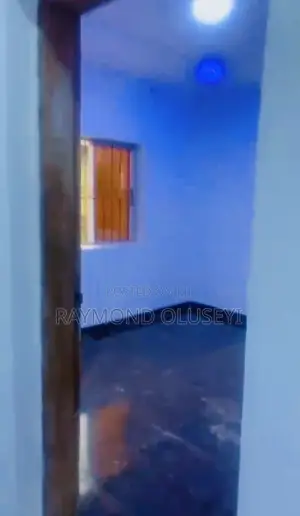 1bdrm Room & Parlour in Victor Villa, Abijo for rent