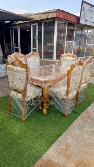 Royal Dining Set