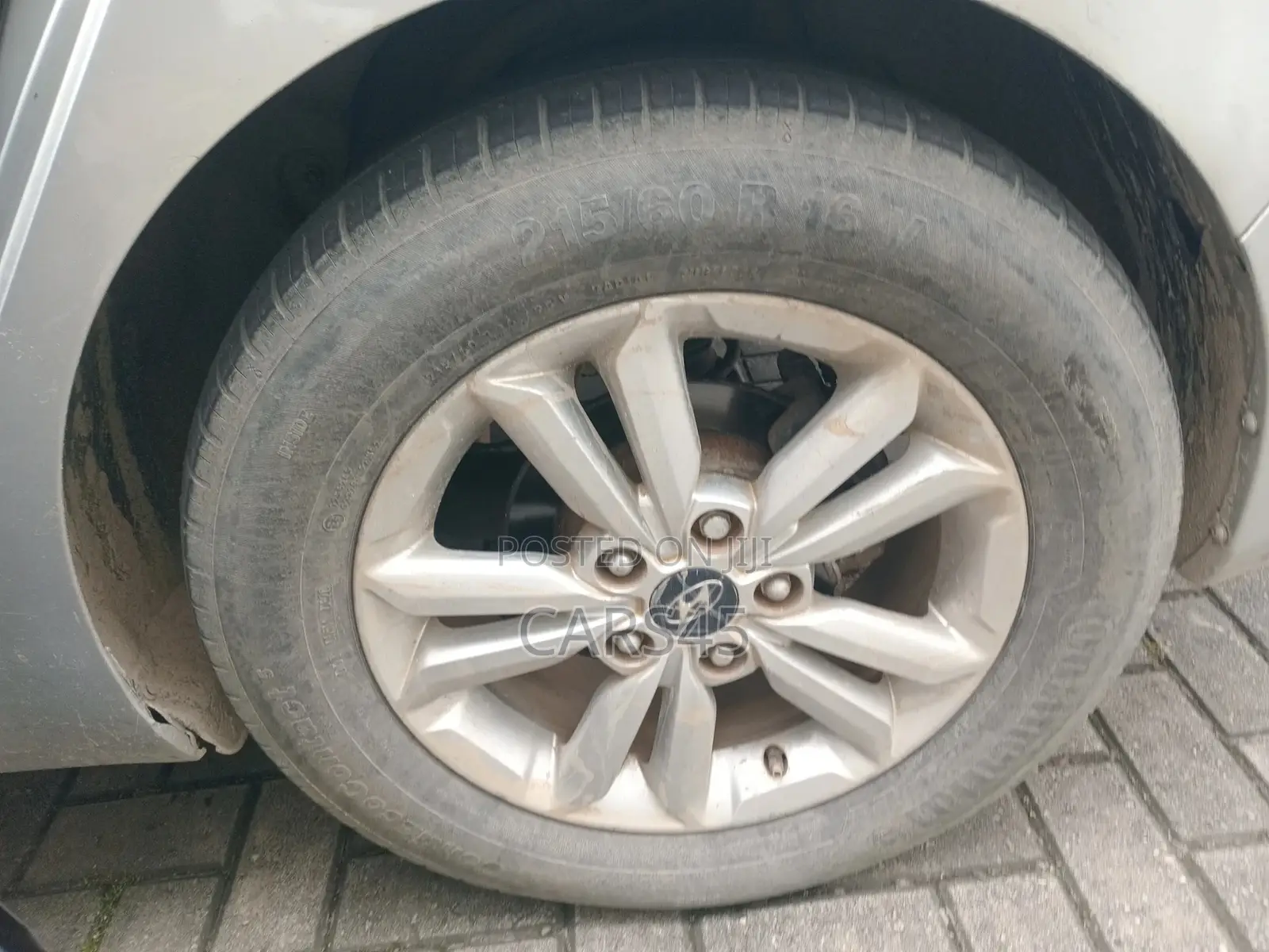 Hyundai Elantra 2011 Silver