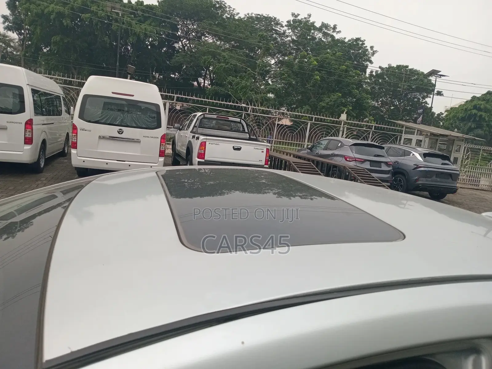 Hyundai Elantra 2011 Silver