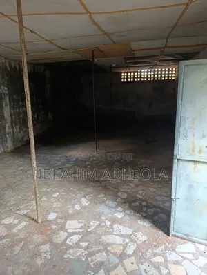Open Space Measuring 110sqm, Suitable for Storage, Workshop Etc