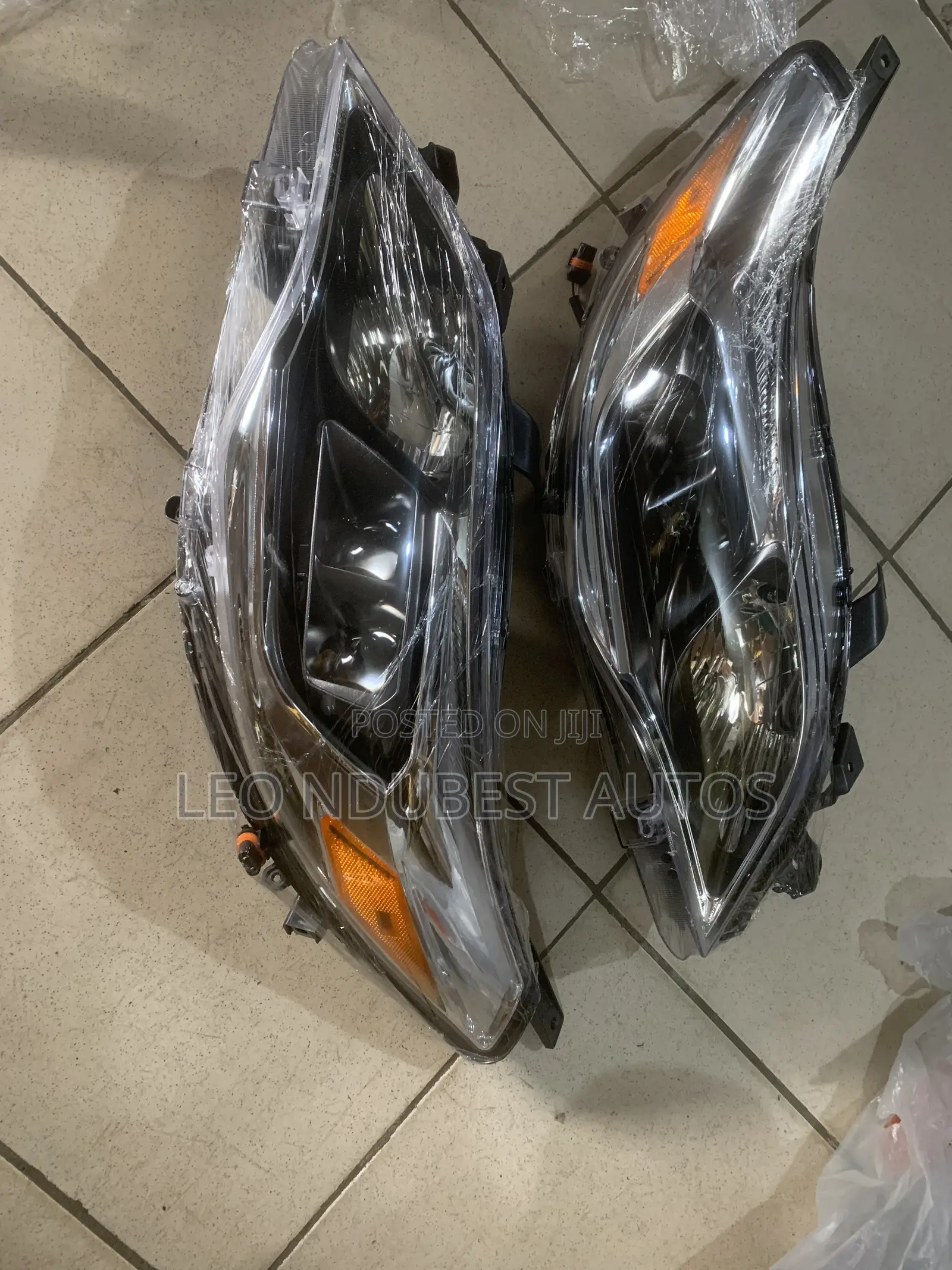 Head Lamp Toyota Avalon 014-018 Available