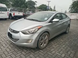 Hyundai Elantra 2011 Silver