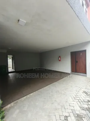 5bdrm Duplex in Secured Estate for rent