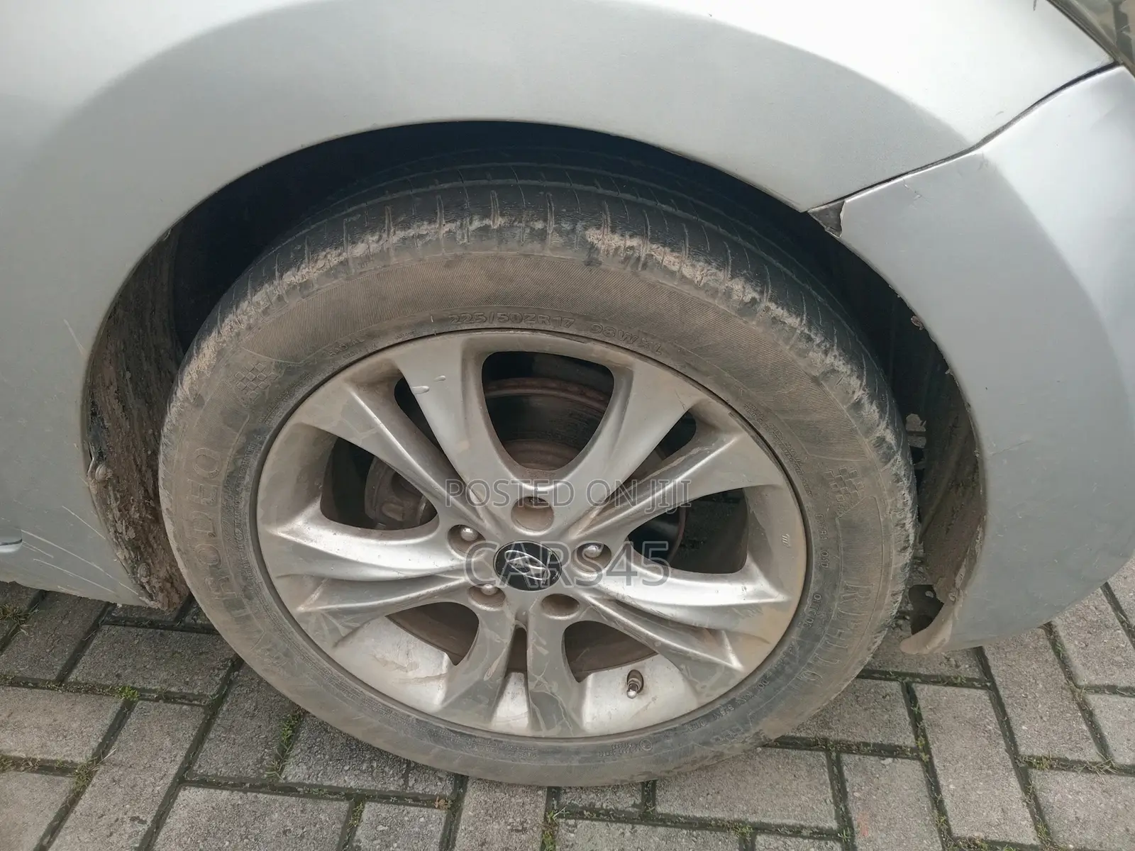 Hyundai Elantra 2011 Silver