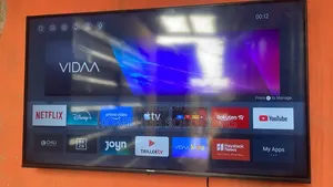 43 Inches Clean Hisense Smart TV With Remote
