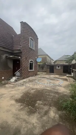3bdrm Penthouse in Lavista Court Estate, Lokogoma for rent