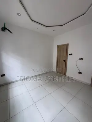 2bdrm Townhouse/Terrace in Chevron for sale