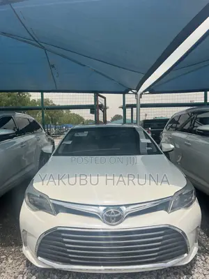 Toyota Avalon Limited 4dr Sedan (3.5L 6cyl 6A) 2014 White