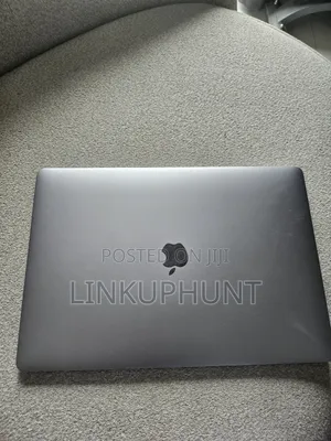 Laptop Apple MacBook Pro 2017 16GB Intel Core i7 SSD 512GB