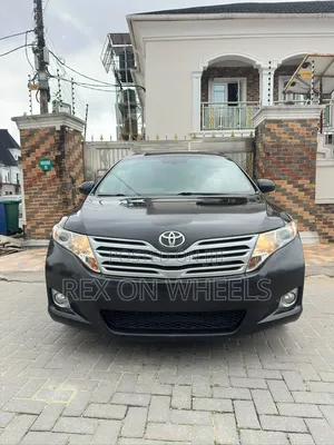Toyota Venza XLE 2010 Black
