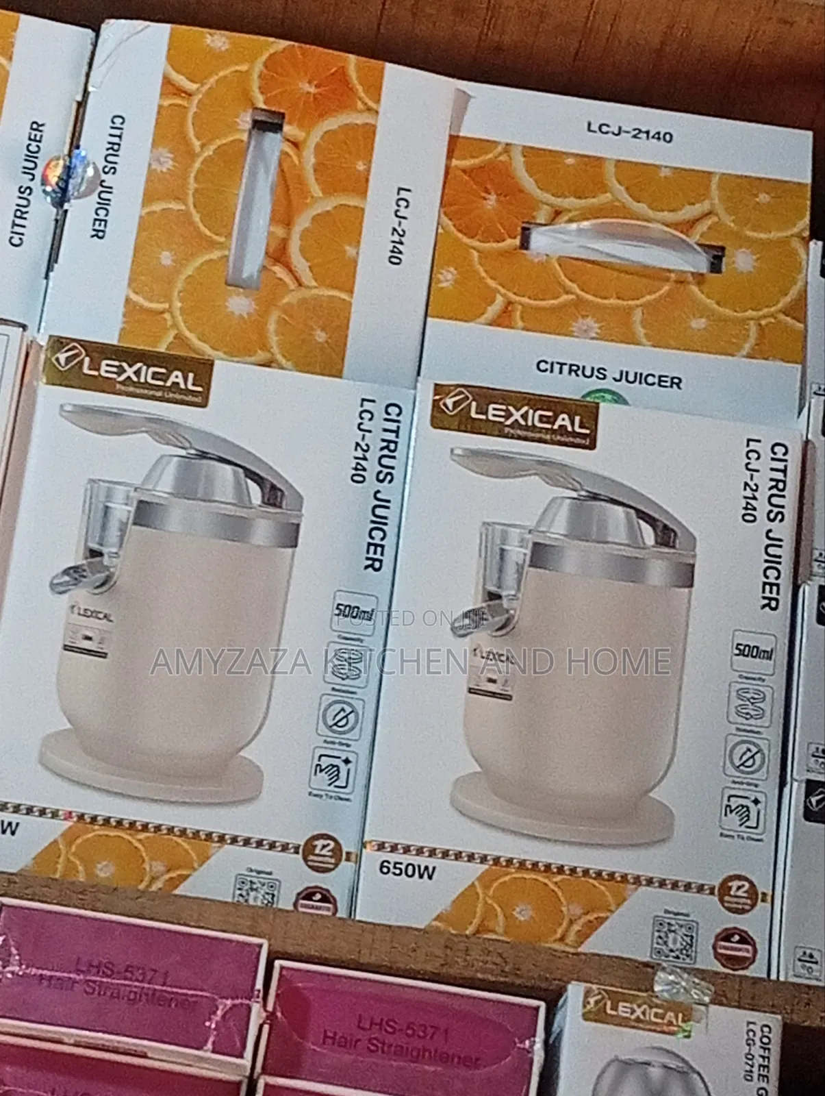 Lexical LCJ-2140 Electric Citrus Juicer.