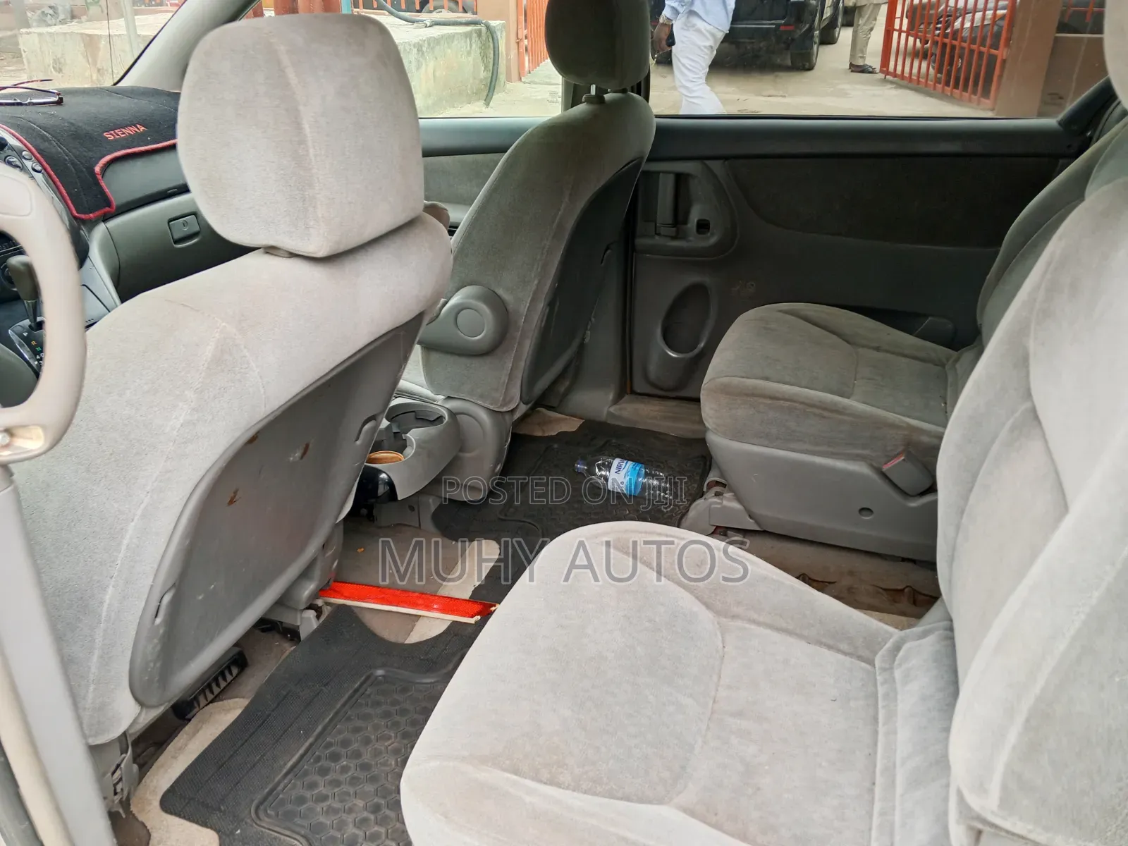 Toyota Sienna CE 2005 Gold