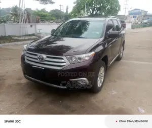 Toyota Highlander 2012 Burgandy