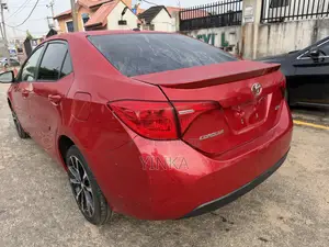 Toyota Corolla XSE 4dr Sedan (1.8L 4cyl CVT) 2017 Red