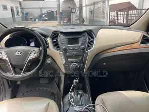 Hyundai Santa Fe 2015 Brown