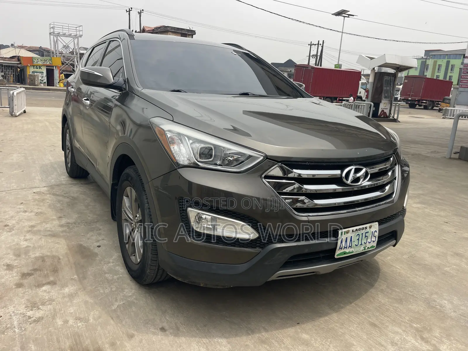Hyundai Santa Fe 2015 Brown