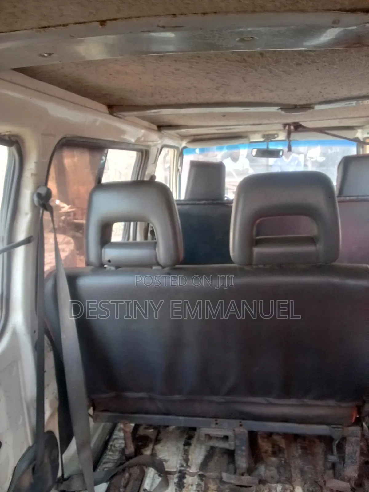 Mitsubishi L300 1999