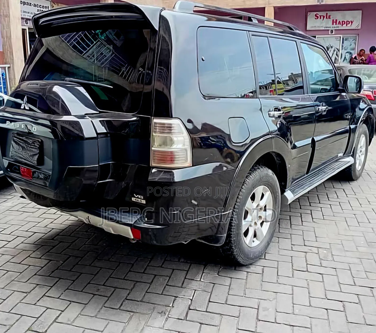 Mitsubishi Pajero 2015 Black