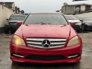 Mercedes-Benz C300 2008 Red