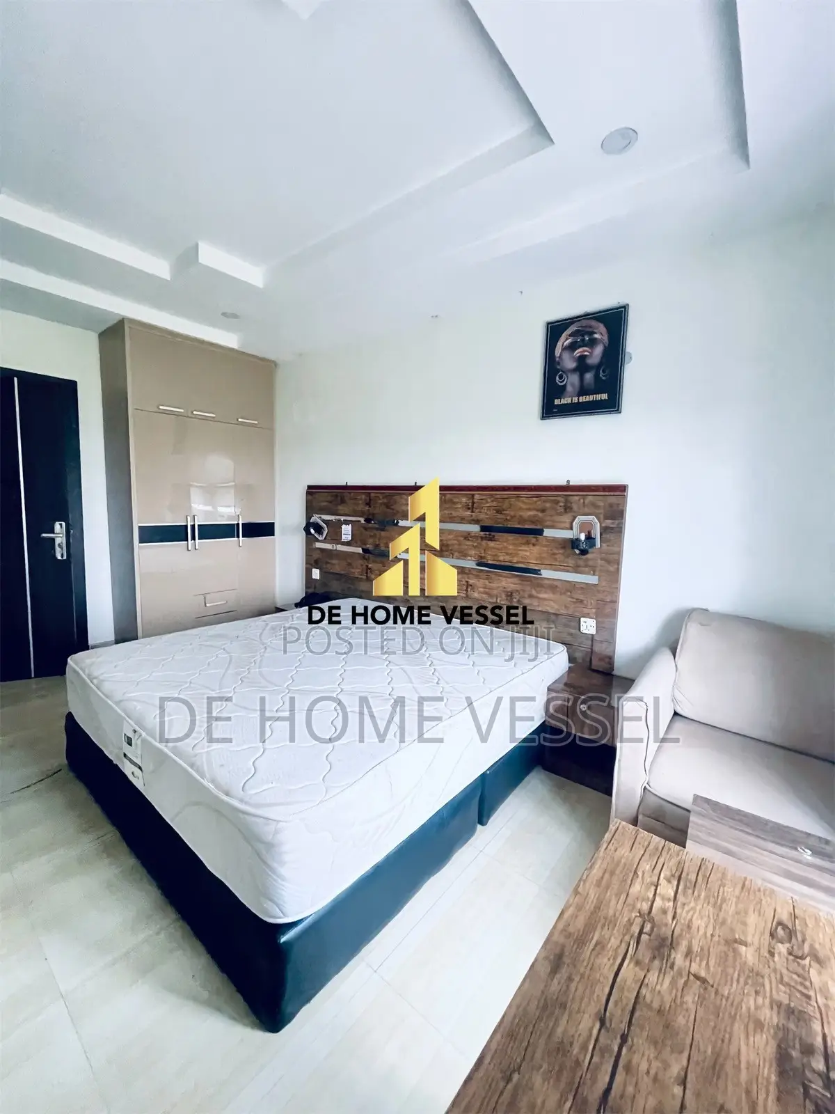 26 Rooms Hotel for Sale