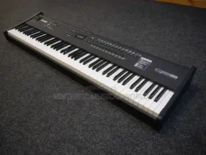 Alesis Qs8 Top Synthesizer Workstation
