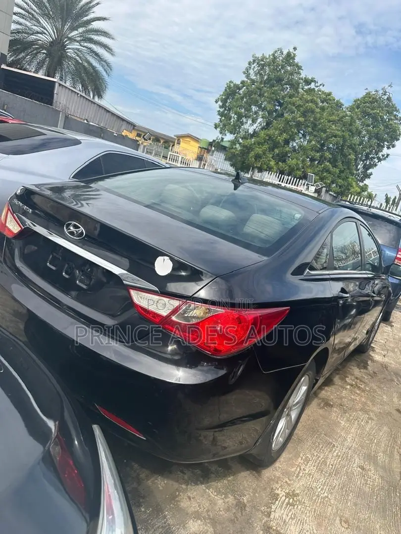 Hyundai Sonata 2012 Black