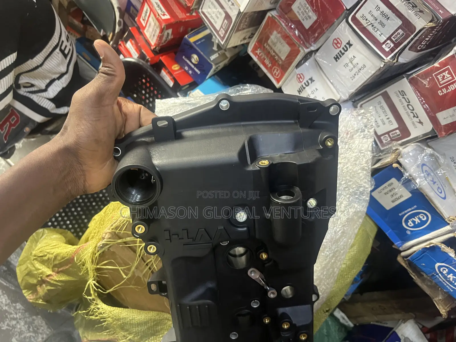 Engine Valve Cover for 2TR Engine