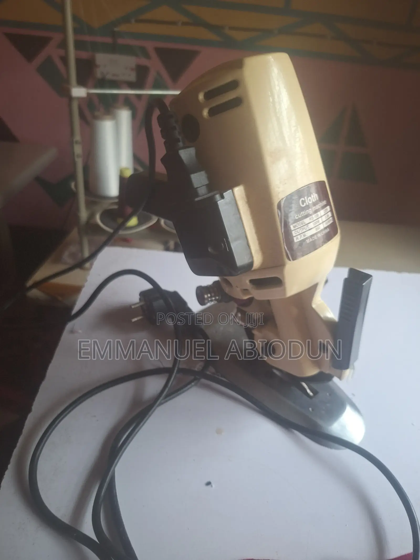Table Cutting Machine