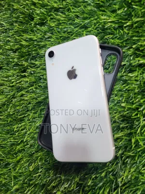 Apple iPhone XR 128 GB White