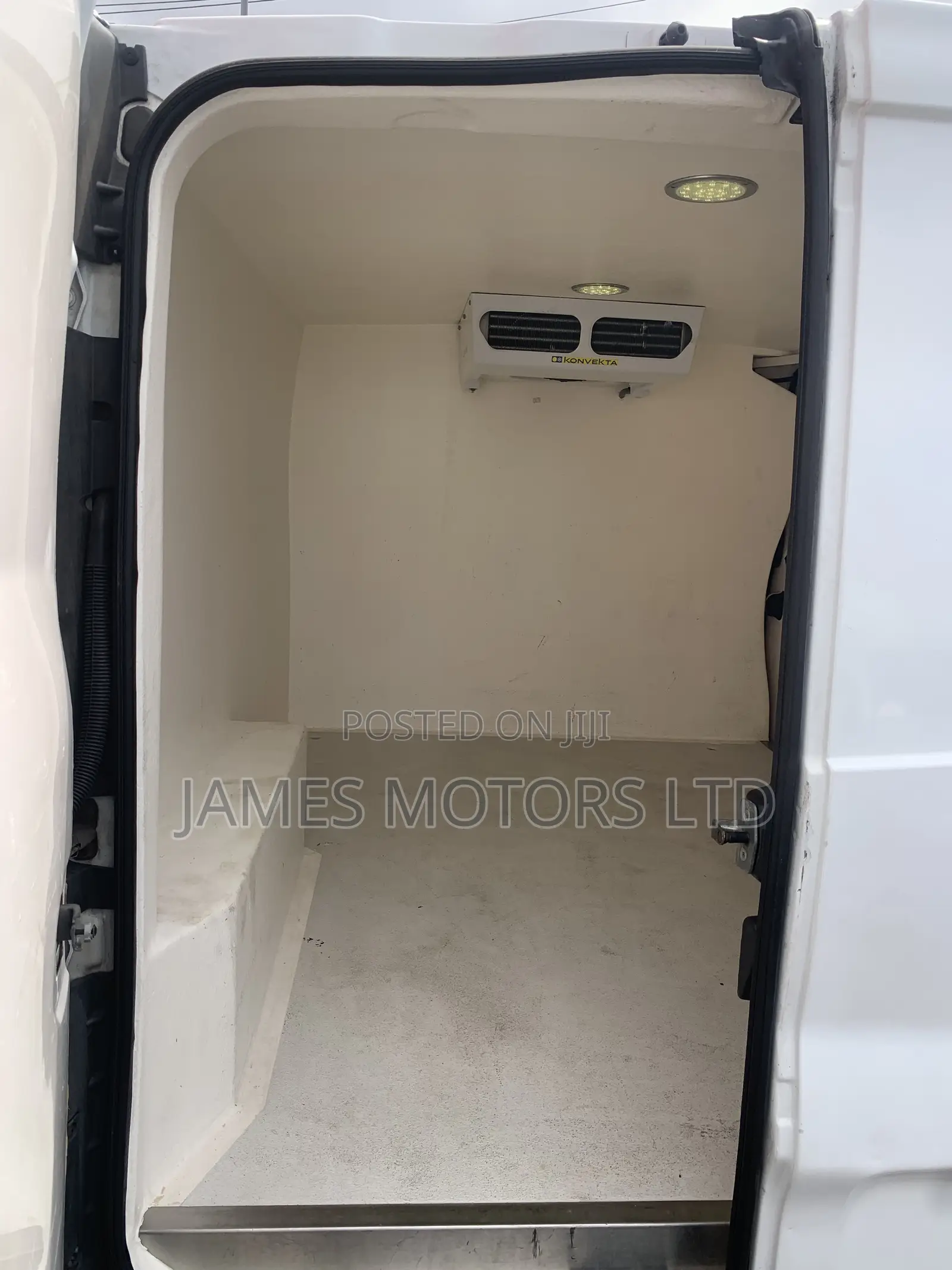 Opel Vivaro 2013 White