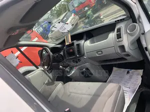 Opel Vivaro 2013 White