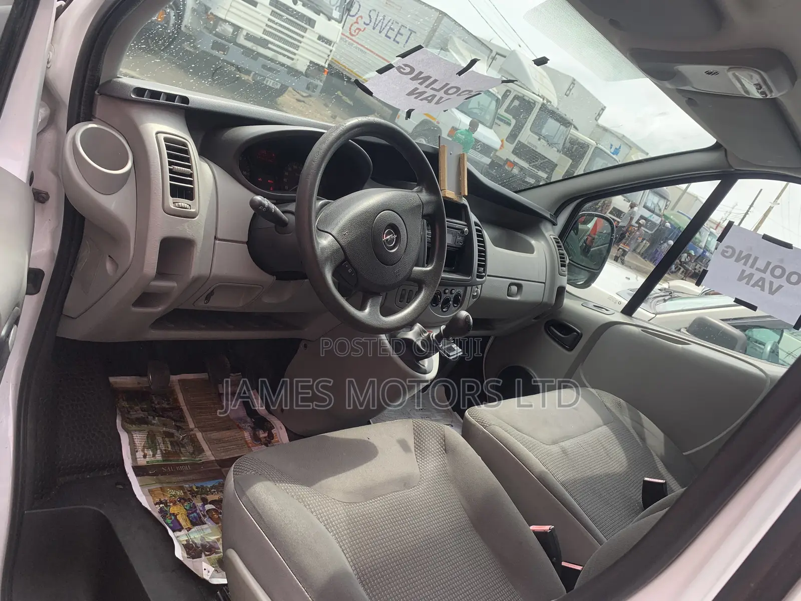 Opel Vivaro 2013 White