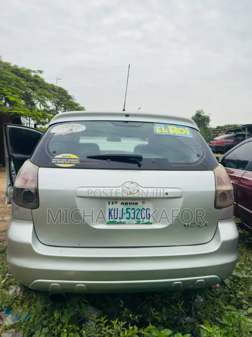 Toyota Matrix 2006 Gray