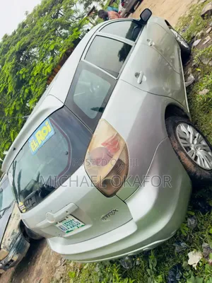 Toyota Matrix 2006 Gray