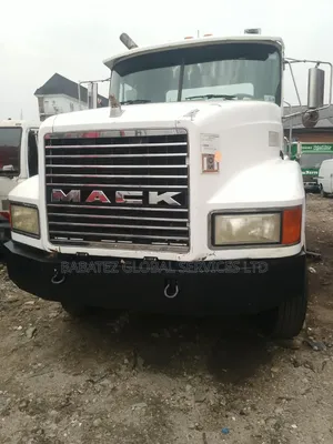 Mark Truck 2006 White