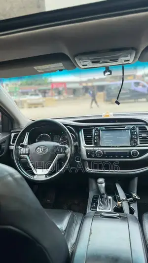 Toyota Highlander Limited 4x4 V6 (3.5L 6cyl 8A) 2017 Black