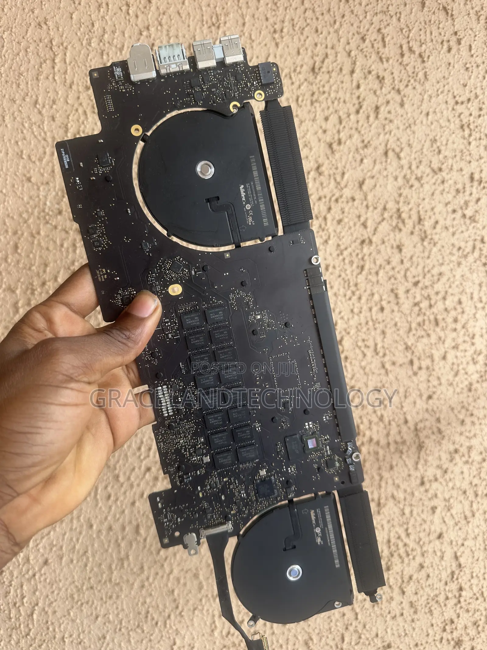 MacBook Pro Board