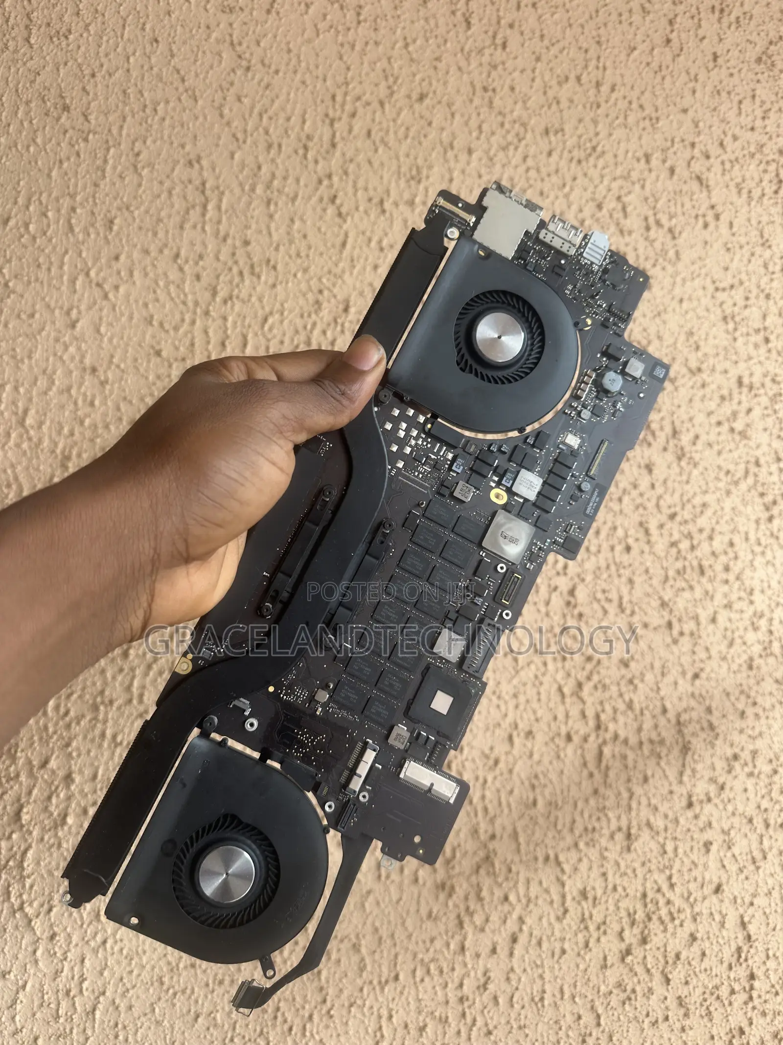 MacBook Pro Board