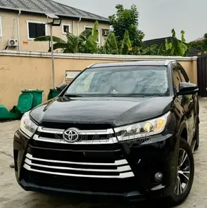 Toyota Highlander Limited 4x4 V6 (3.5L 6cyl 8A) 2017 Black