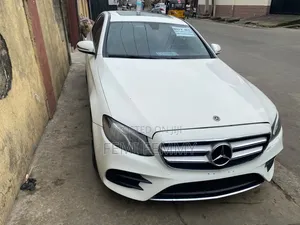 Mercedes-Benz E300 2019 White