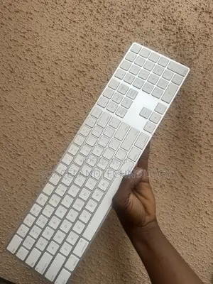 Apple Magic Keyboard Long