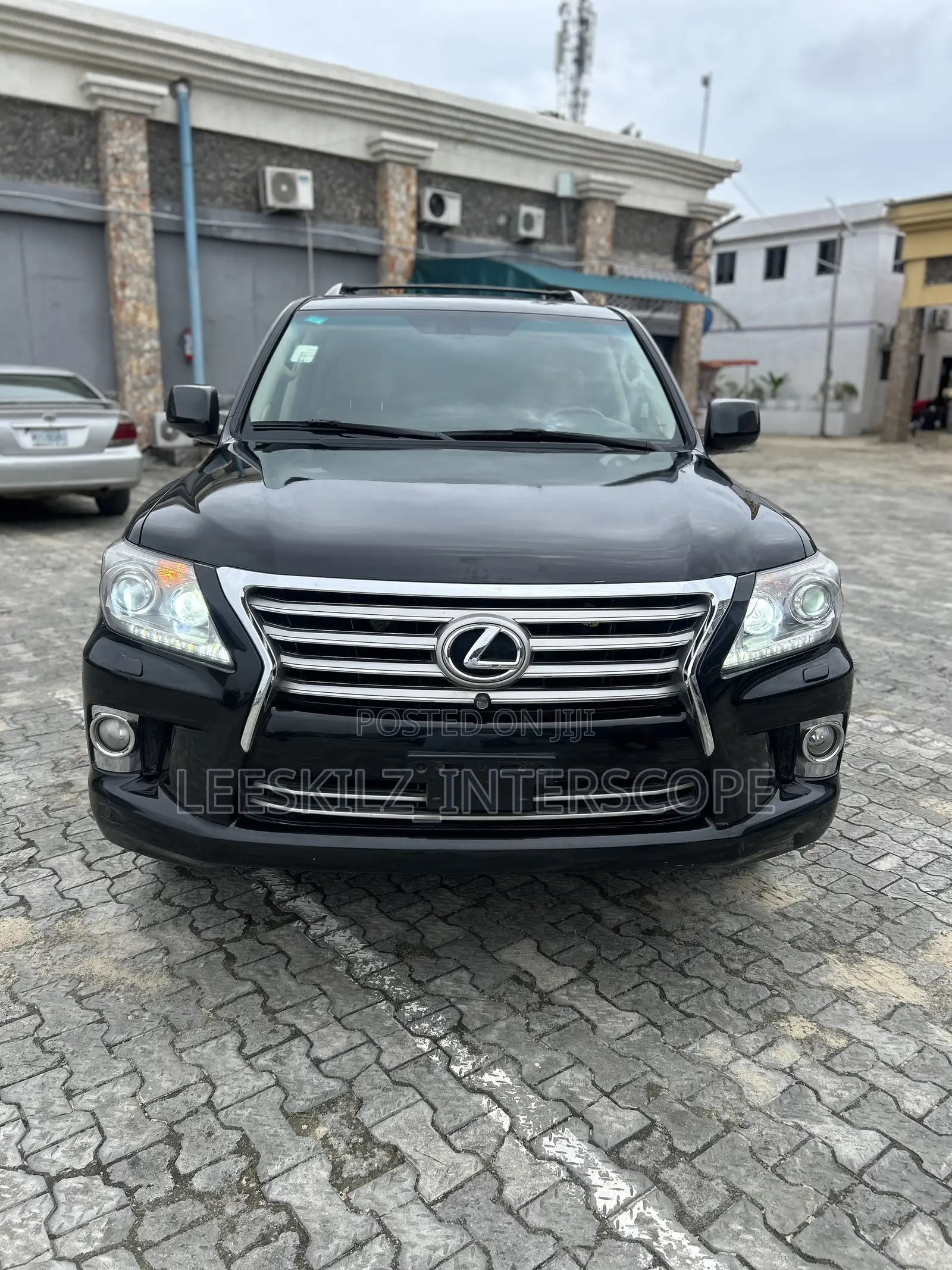 Lexus LX 570 2009 Black