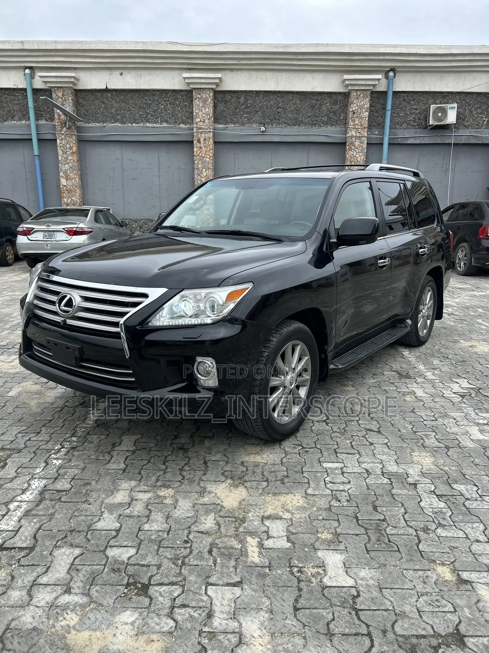 Lexus LX 570 2009 Black